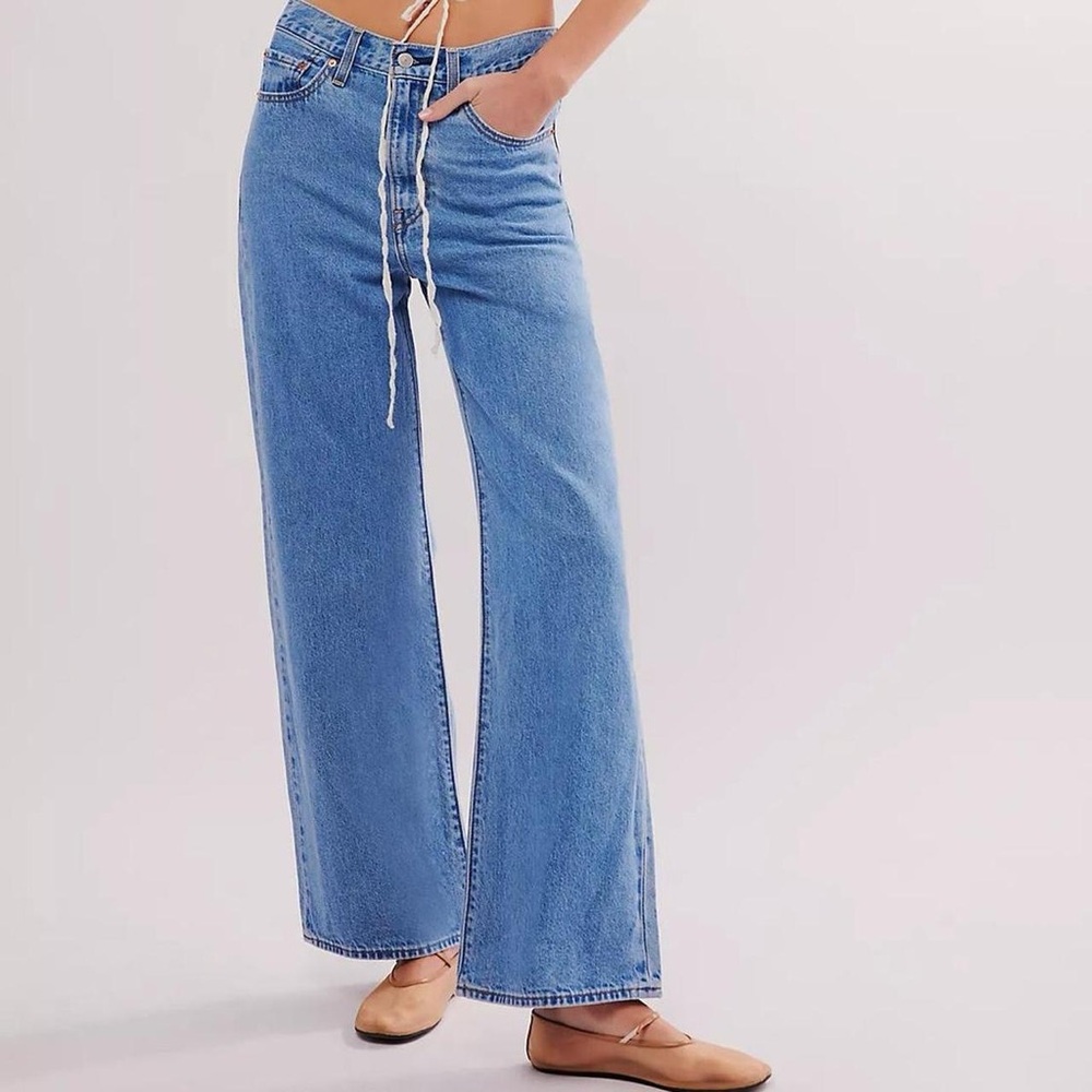 Levi’s Ribcage Wide Leg Jeans